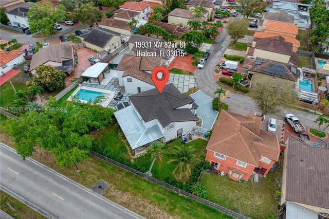 19931 NW 82nd Ct, Hialeah, FL 33015