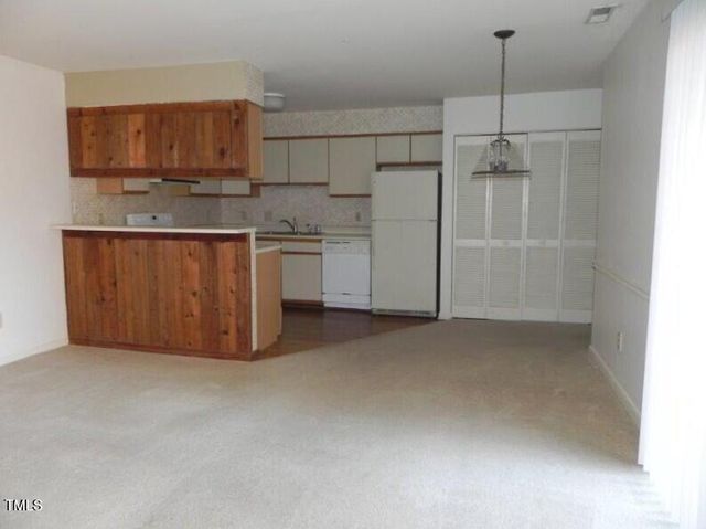 340 Summerwalk Circle, Chapel Hill, NC 27517