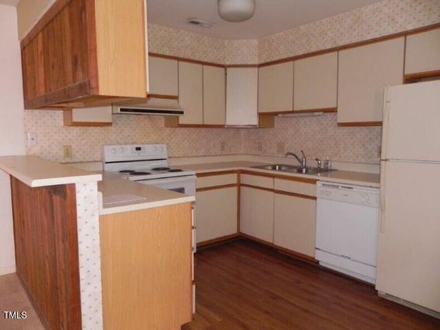 340 Summerwalk Circle, Chapel Hill, NC 27517