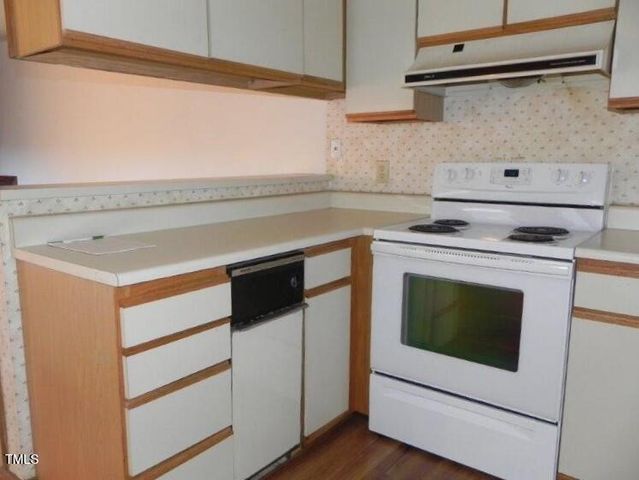 340 Summerwalk Circle, Chapel Hill, NC 27517