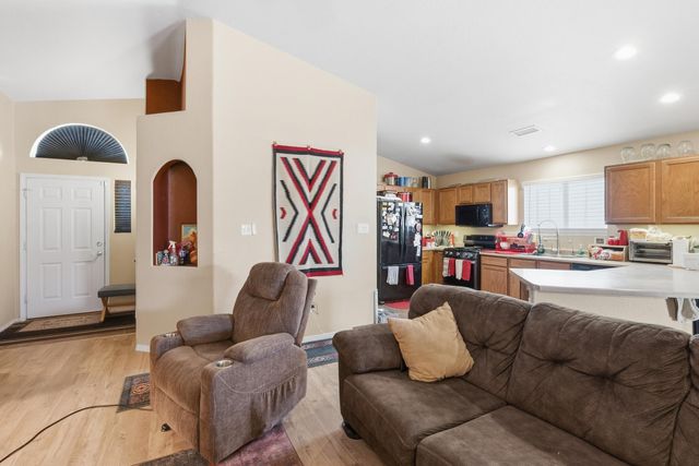 373 Playful Meadows Drive NE, Rio Rancho, NM 87144