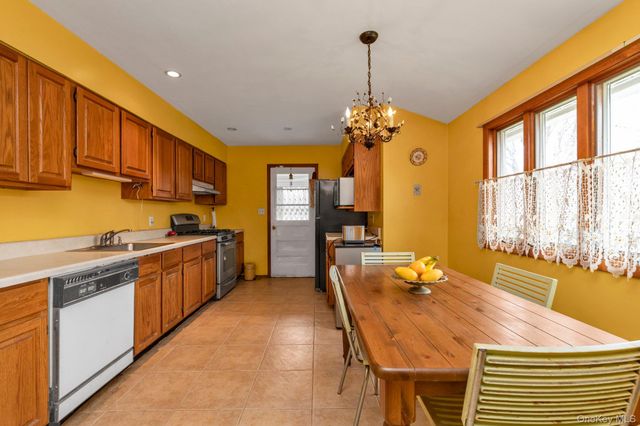 1521 Pine Acres Boulevard, Bay Shore, NY 11706