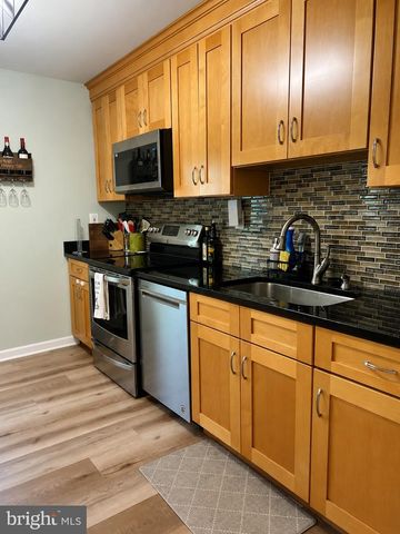 9436 GOSHEN LN, Burke, VA 22015