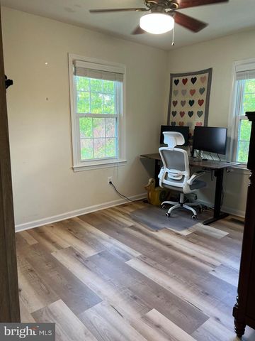 9436 GOSHEN LN, Burke, VA 22015