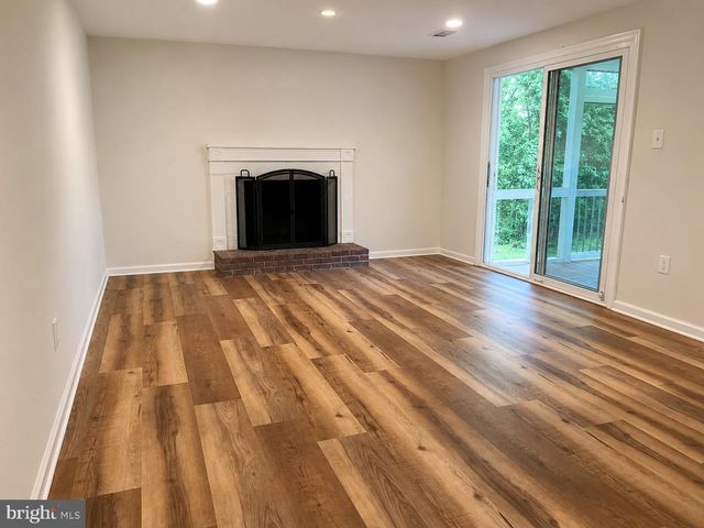 9436 GOSHEN LN, Burke, VA 22015