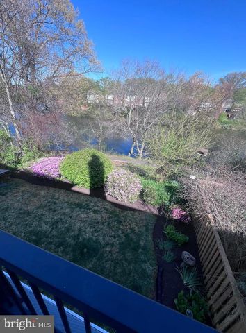 9436 GOSHEN LN, Burke, VA 22015