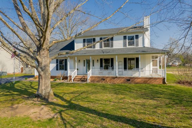 1033 Everett Dr, Smyrna, TN 37167