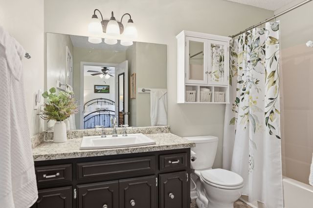 1033 Everett Dr, Smyrna, TN 37167