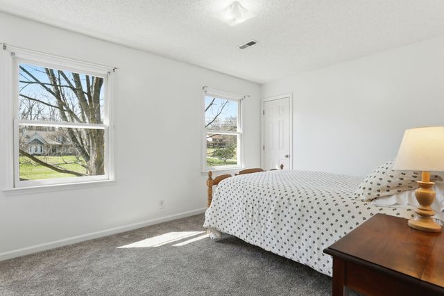 1033 Everett Dr, Smyrna, TN 37167