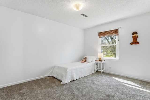 1033 Everett Dr, Smyrna, TN 37167