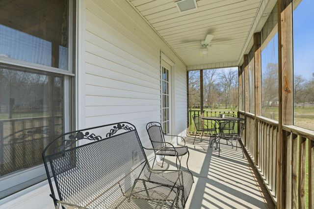 1033 Everett Dr, Smyrna, TN 37167