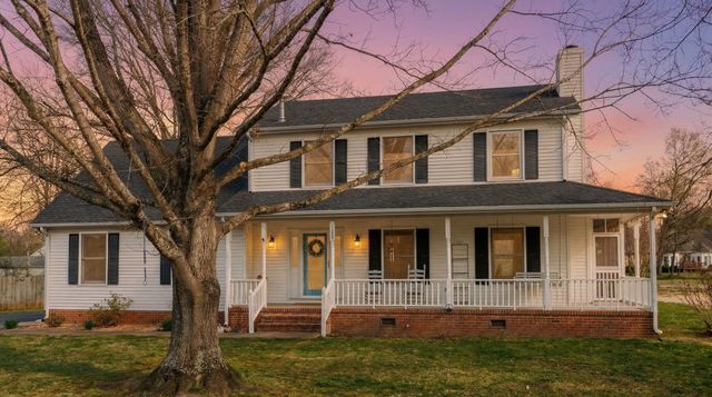 1033 Everett Dr, Smyrna, TN 37167