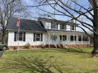 1033 Everett Dr, Smyrna, TN 37167