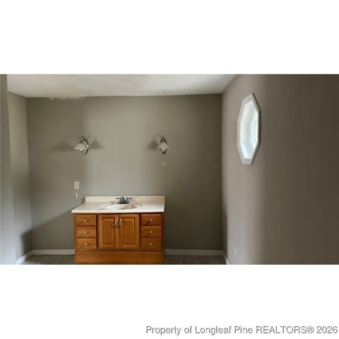 47 Hidden Cove Lane, Clinton, NC 28328