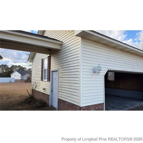 47 Hidden Cove Lane, Clinton, NC 28328