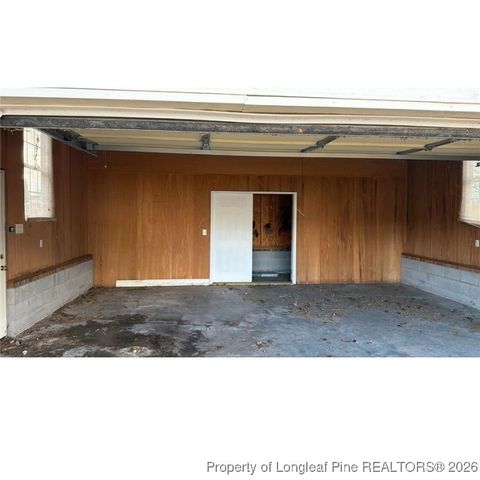 47 Hidden Cove Lane, Clinton, NC 28328