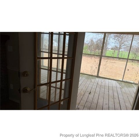 47 Hidden Cove Lane, Clinton, NC 28328