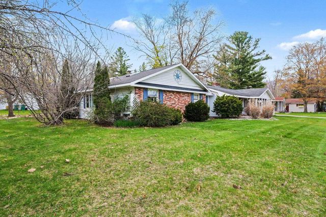 1596 Douglas Drive, Alabaster Twp, MI 48763