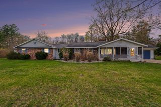 1596 Douglas Drive, Alabaster Twp, MI 48763