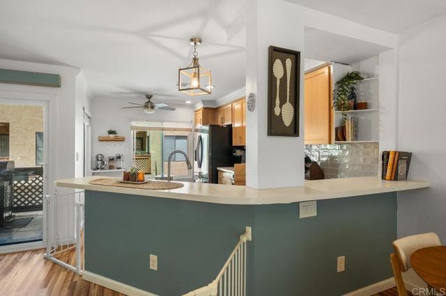 9230 Lake Murray Boulevard F, San Diego, CA 92119