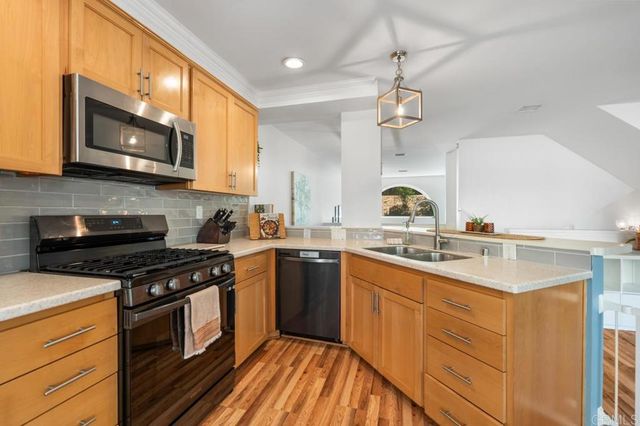 9230 Lake Murray Boulevard F, San Diego, CA 92119