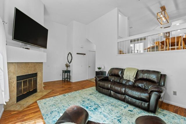 9230 Lake Murray Boulevard F, San Diego, CA 92119