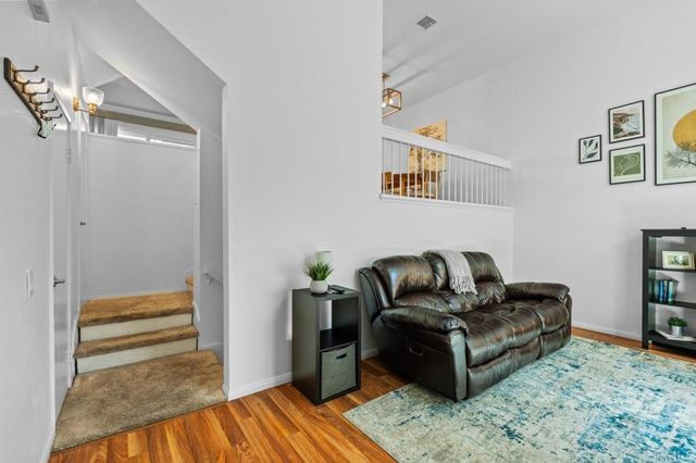 9230 Lake Murray Boulevard F, San Diego, CA 92119