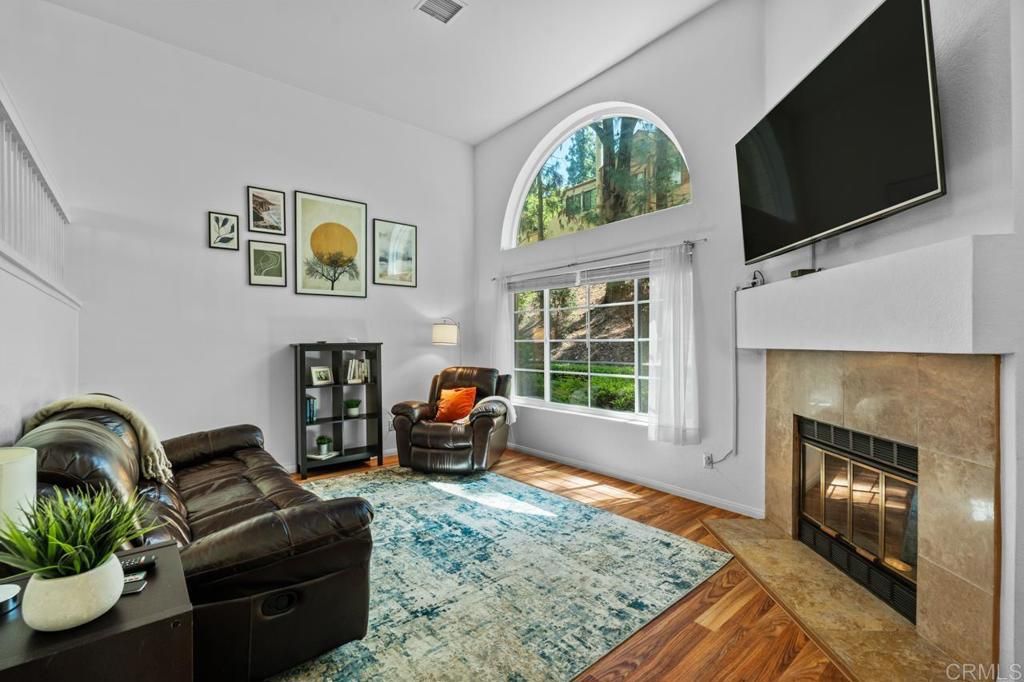 9230 Lake Murray Boulevard F, San Diego, CA 92119