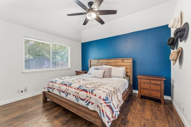 130 Riley CV, Kyle, TX 78640