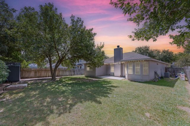 130 Riley CV, Kyle, TX 78640