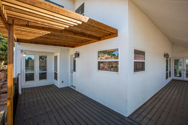 4421 Hidden Valley Court NE, Albuquerque, NM 87111