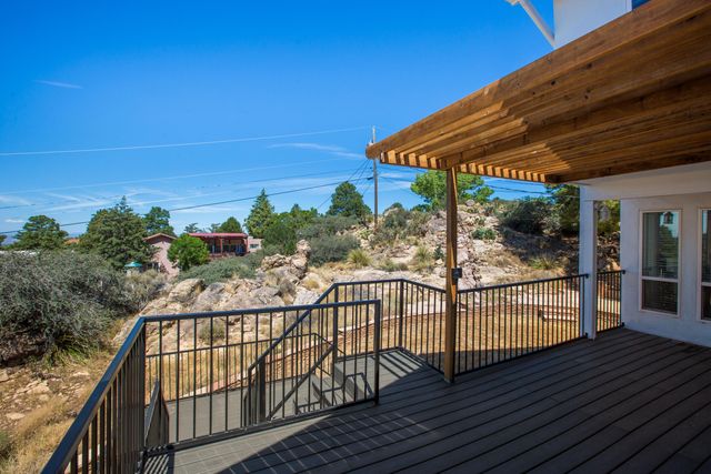4421 Hidden Valley Court NE, Albuquerque, NM 87111