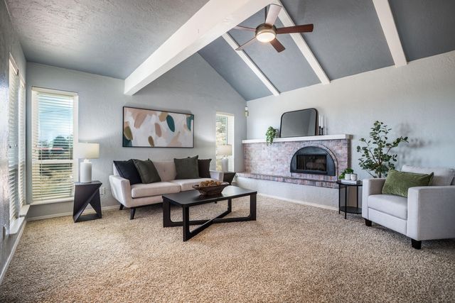 4421 Hidden Valley Court NE, Albuquerque, NM 87111