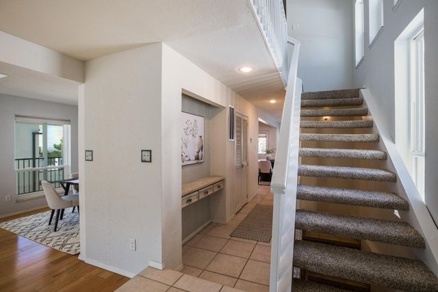 4421 Hidden Valley Court NE, Albuquerque, NM 87111