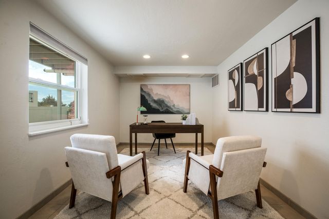 4421 Hidden Valley Court NE, Albuquerque, NM 87111