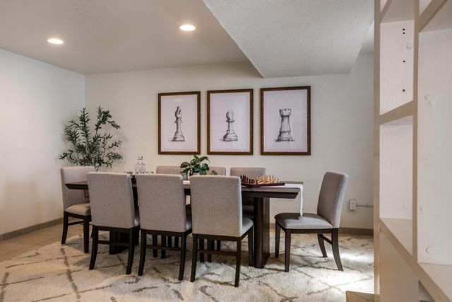 4421 Hidden Valley Court NE, Albuquerque, NM 87111