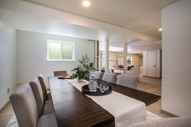 4421 Hidden Valley Court NE, Albuquerque, NM 87111