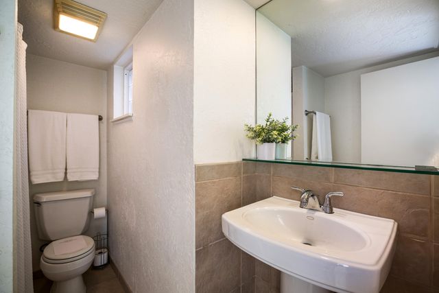 4421 Hidden Valley Court NE, Albuquerque, NM 87111