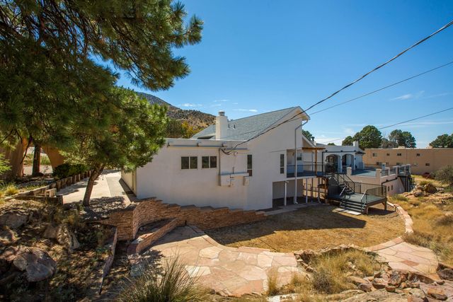 4421 Hidden Valley Court NE, Albuquerque, NM 87111