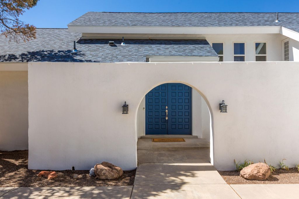 4421 Hidden Valley Court NE, Albuquerque, NM 87111