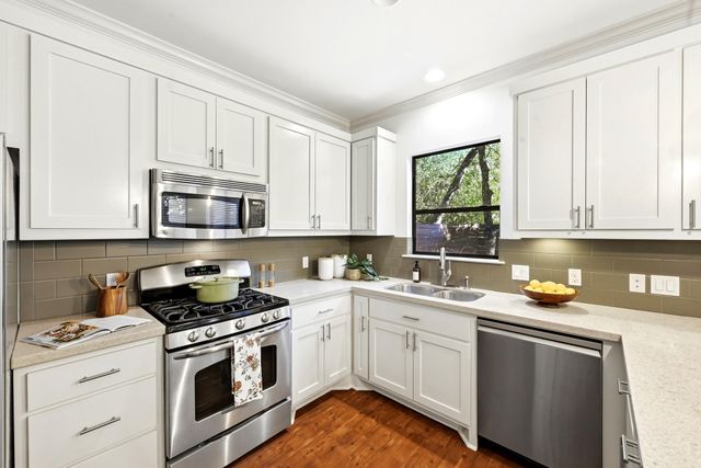610 Fletcher ST B, Austin, TX 78704