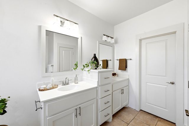 610 Fletcher ST B, Austin, TX 78704