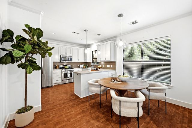 610 Fletcher ST B, Austin, TX 78704