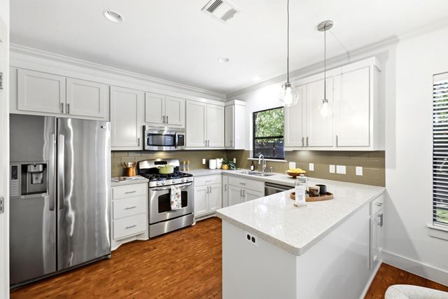 610 Fletcher ST B, Austin, TX 78704