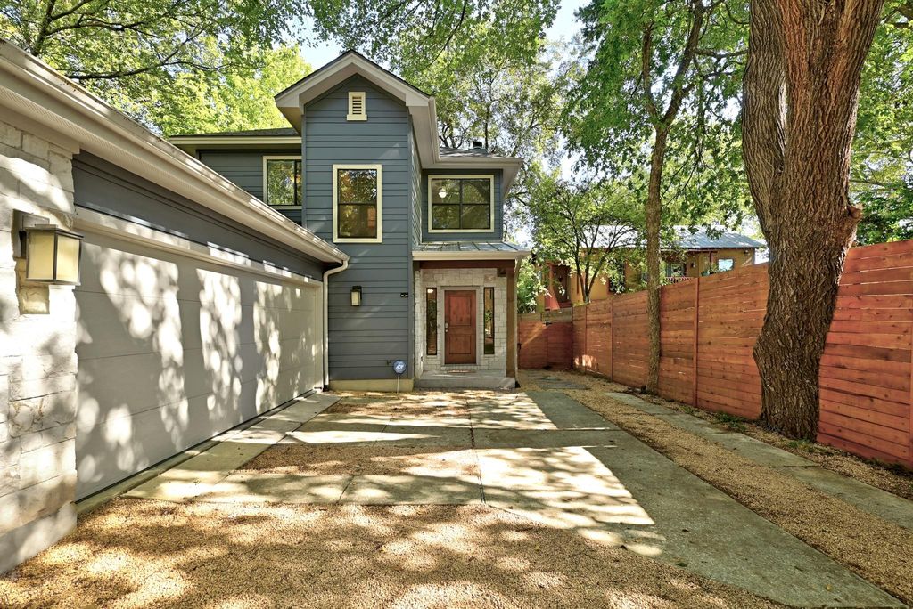 610 Fletcher ST B, Austin, TX 78704