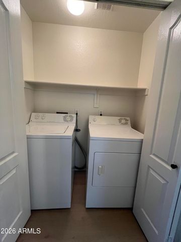 2929 W YORKSHIRE Drive 2108, Phoenix, AZ 85027