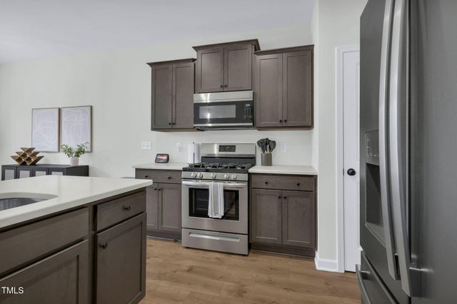 717 Utley Street, Holly Springs, NC 27540