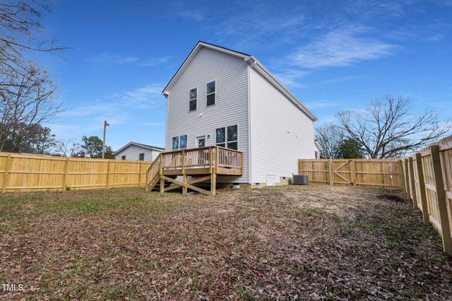 717 Utley Street, Holly Springs, NC 27540