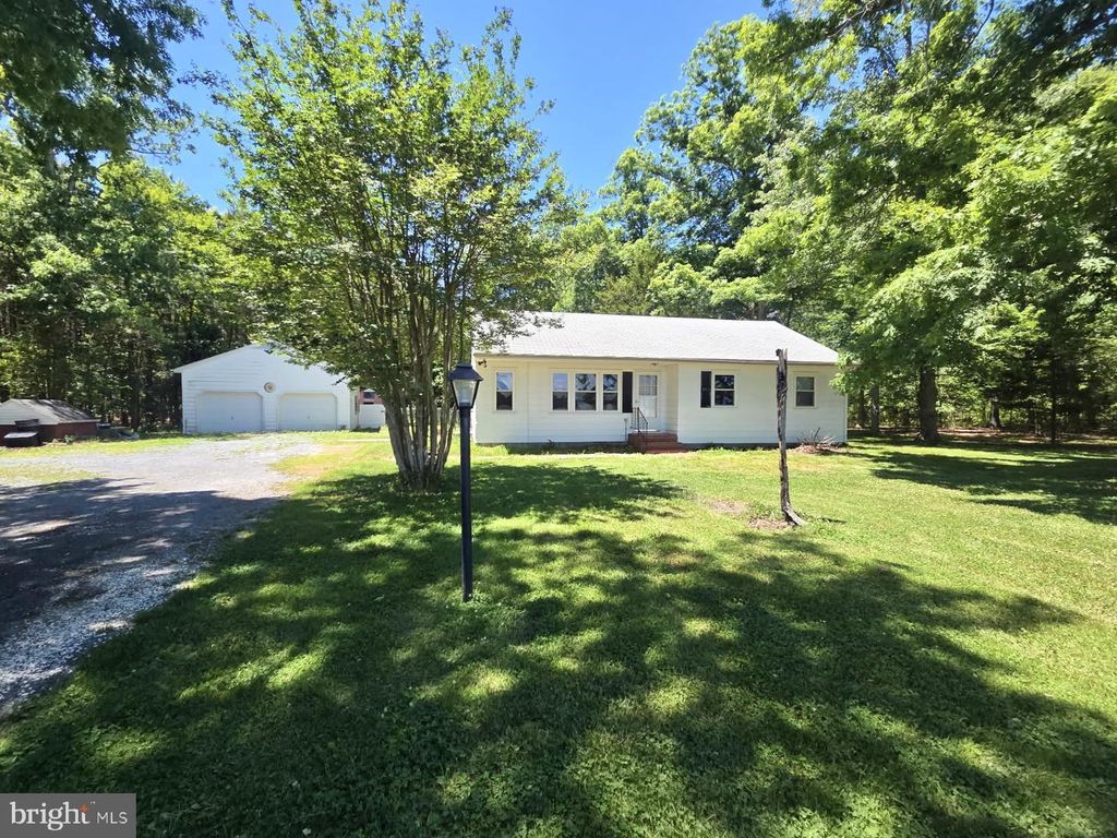 Image 1 of property listing at 5260 WILSON RD, Cambridge, MD 21613