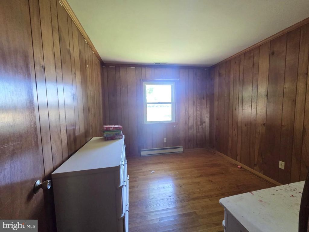 Image 13 of property listing at 5260 WILSON RD, Cambridge, MD 21613